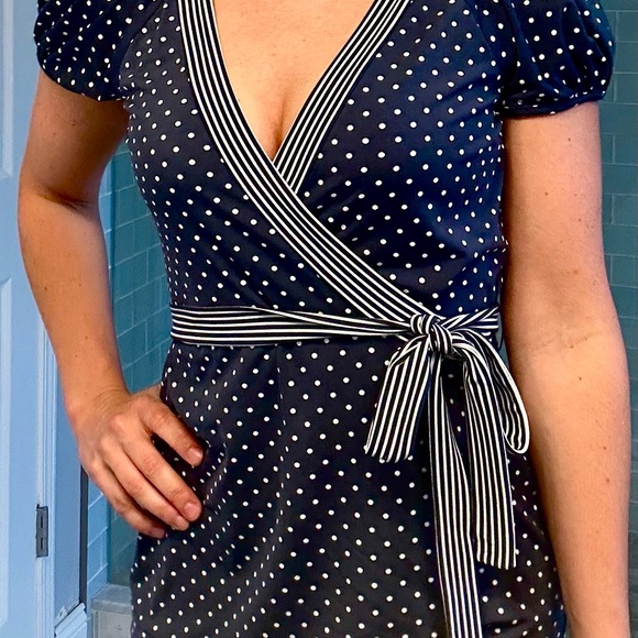 Polkadot Navy Blue and White Wrap Top with Striped Ribbon Waist Tie - Picture 4 of 7